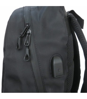 Czarny plecak młodzieżowy miejski szkolny Youtrendy, USB, 22l