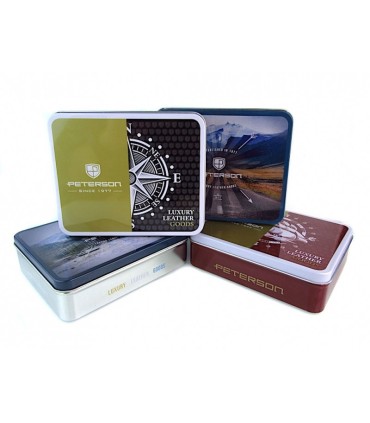 Pionowy skórzany portfel męski marki Peterson, czarny z czerwoną wstawką